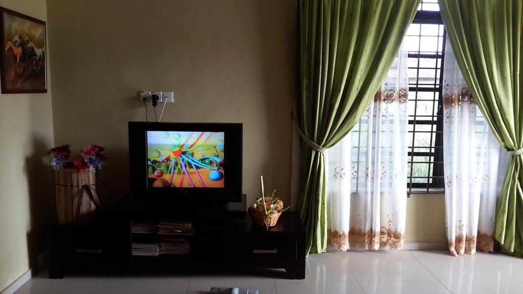 Roemahkoe Holidayhome Malacca Exterior foto